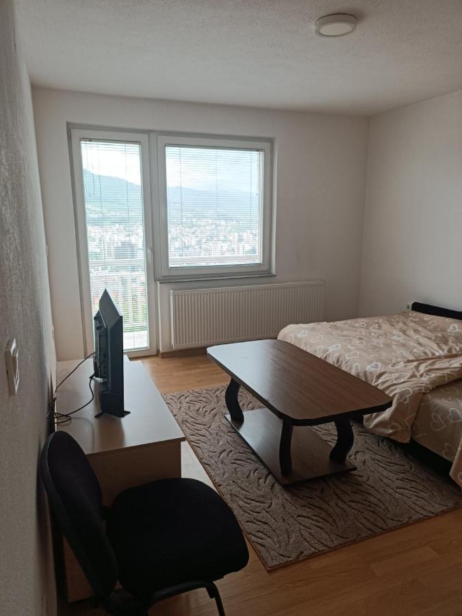 Hotel 2Bdr Apt With Balcony With View- Free Parking à Sarajevo Extérieur photo