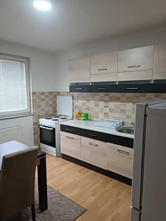 Hotel 2Bdr Apt With Balcony With View- Free Parking à Sarajevo Extérieur photo