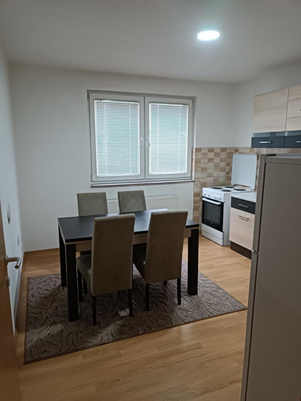 Hotel 2Bdr Apt With Balcony With View- Free Parking à Sarajevo Extérieur photo